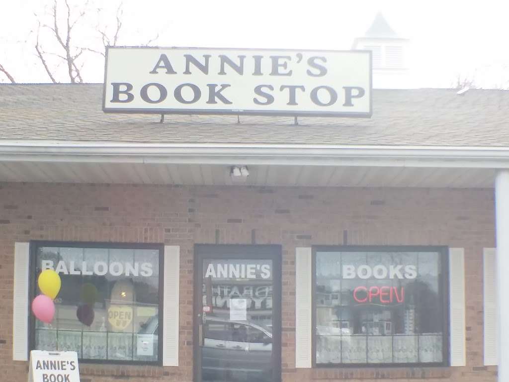 Annies Book Stop | 575 S St W, Raynham, MA 02767, USA | Phone: (508) 823-9696