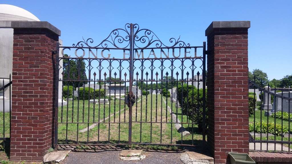 Temple Emanuel of North Jersey Cemetery | 380-386 Dewey Ave, Saddle Brook, NJ 07663, USA