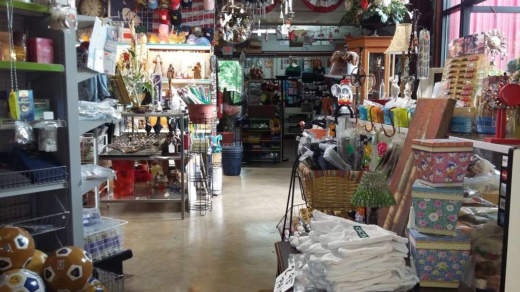 Pookeys Bargain Barn | 2006 Pinn Rd, San Antonio, TX 78227 | Phone: (210) 674-1717