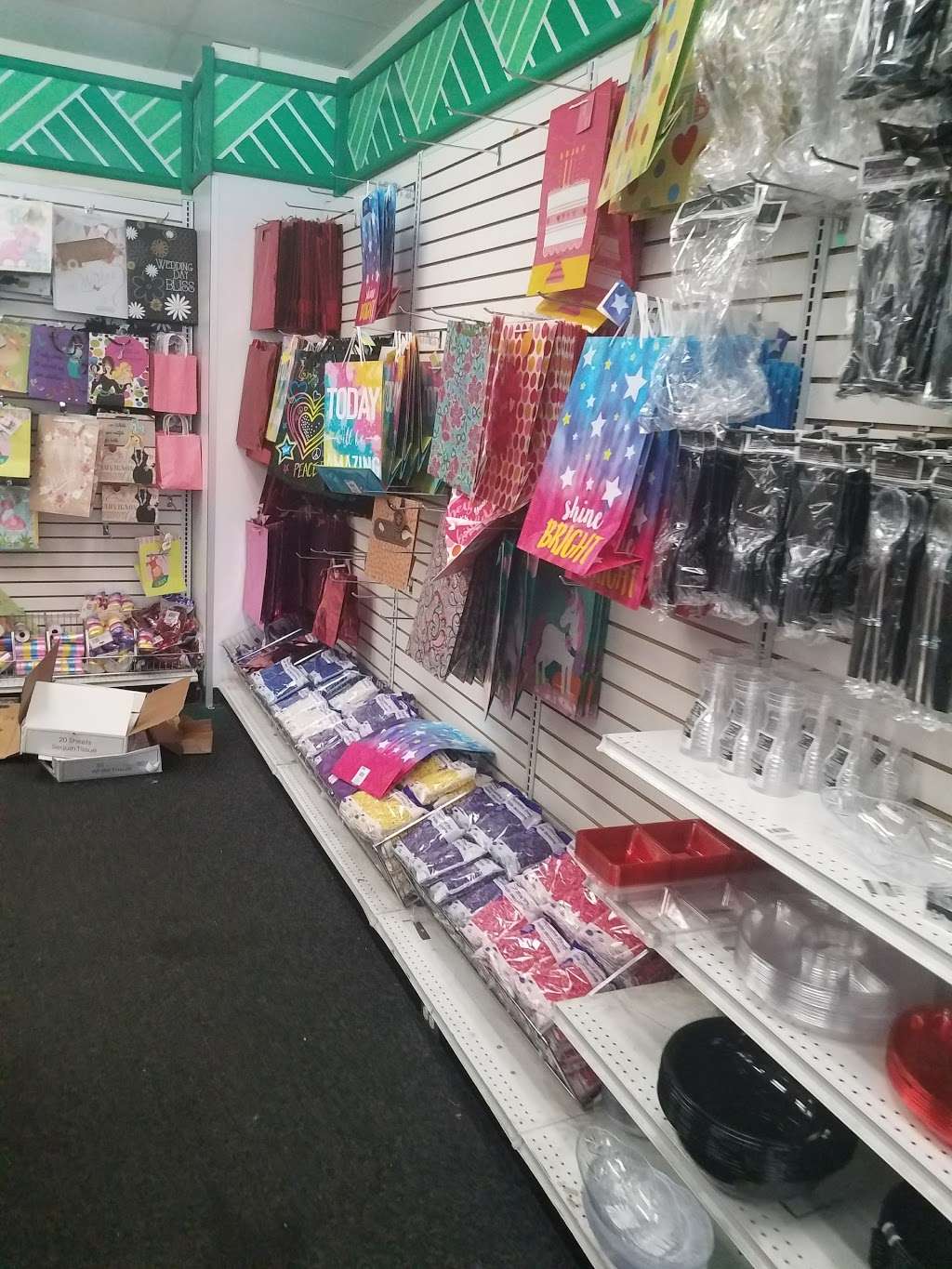 Dollar Tree | 450 Ritchie Hwy ste a, Severna Park, MD 21146, USA | Phone: (443) 942-9010