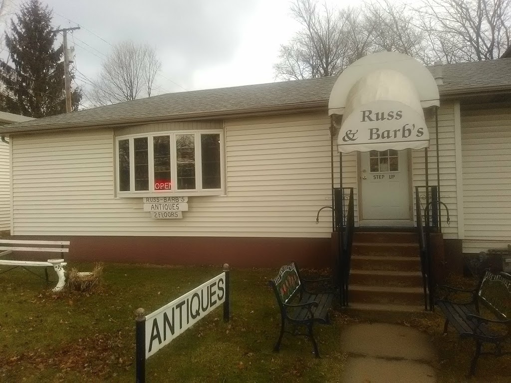 Russ & Barbs Antiques | 222 W Lincoln Ave, Chesterton, IN 46304, USA | Phone: (219) 926-4937