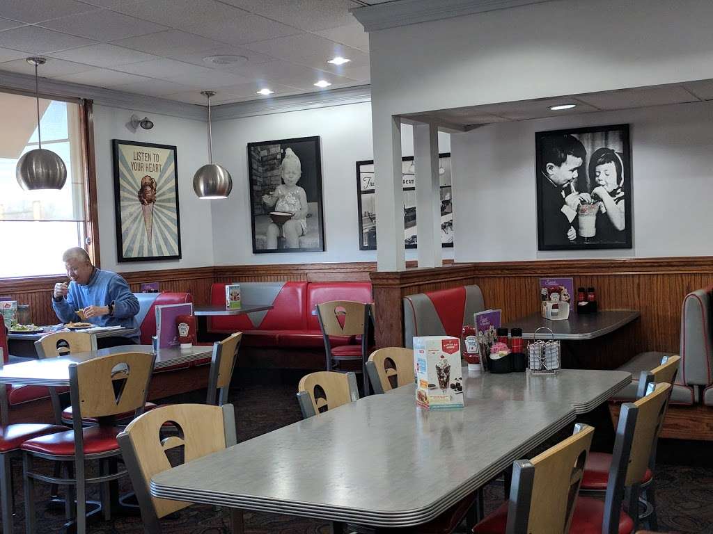 Friendlys | 150 W Germantown Pike, East Norriton, PA 19401 | Phone: (610) 275-0696