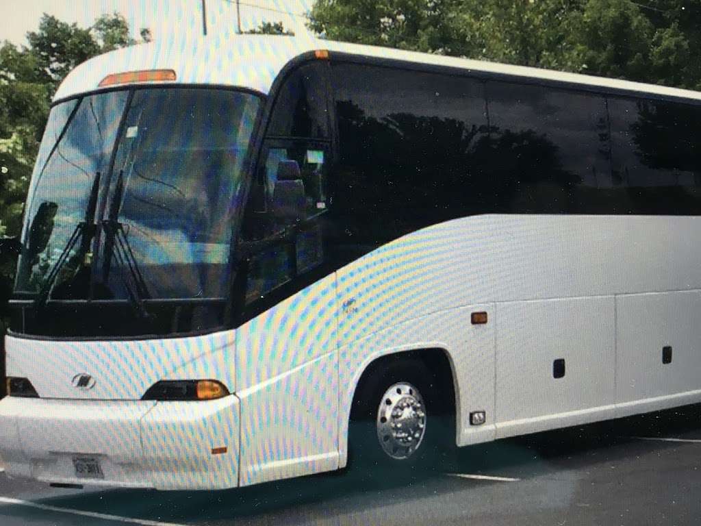 National Charter Bus Houston | 712 N Main St Suite 700, Houston, TX 77002, USA | Phone: (713) 234-6591