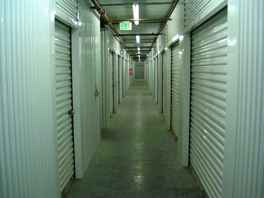 Extra Space Storage | 2585 W 5th St, Oxnard, CA 93030, USA | Phone: (805) 815-4649