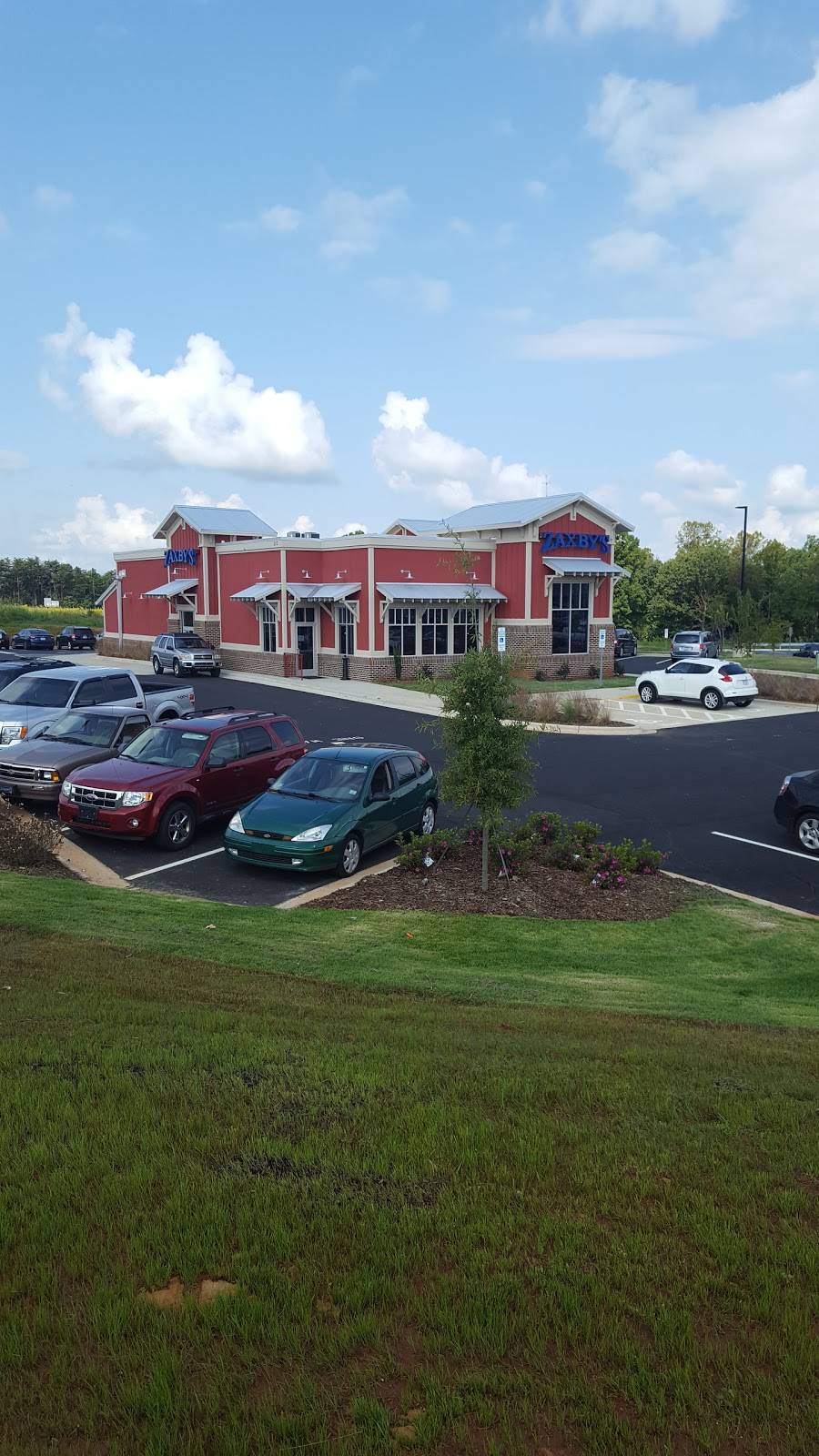 Zaxbys Chicken Fingers & Buffalo Wings | 212 Ingram Dr, King, NC 27021, USA | Phone: (336) 985-6800