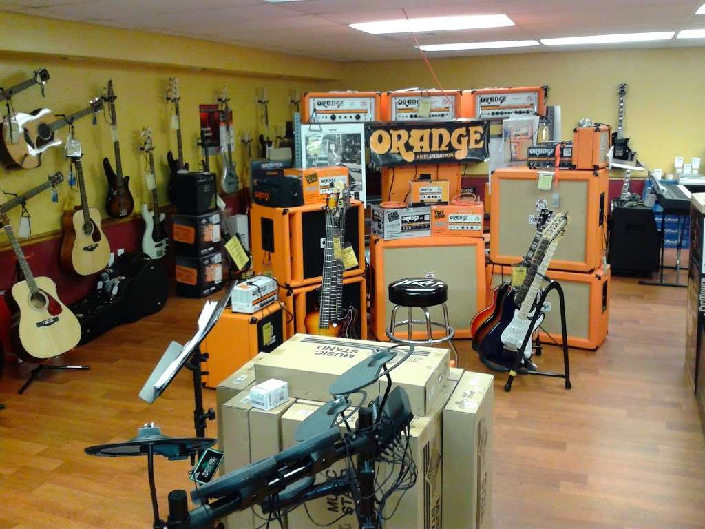 Ricks Musical Instruments, Inc. | 2352 Mendon Rd, Cumberland, RI 02864, USA | Phone: (401) 658-3404