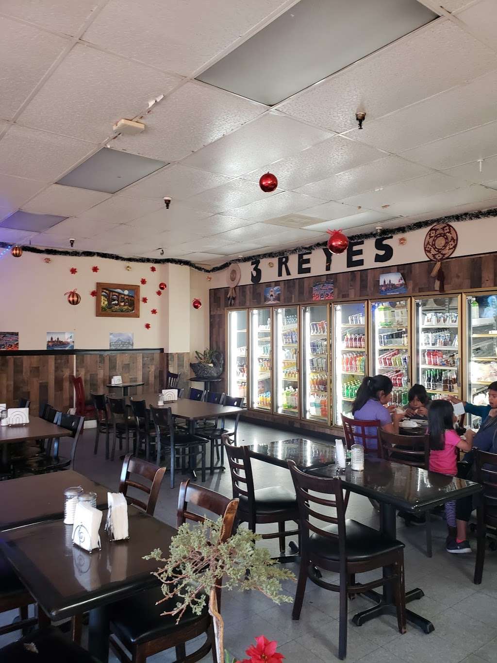 3 Reyes Market Taqueria Mexican Food | 1523 W Katella Ave, Anaheim, CA 92802 | Phone: (714) 833-5088