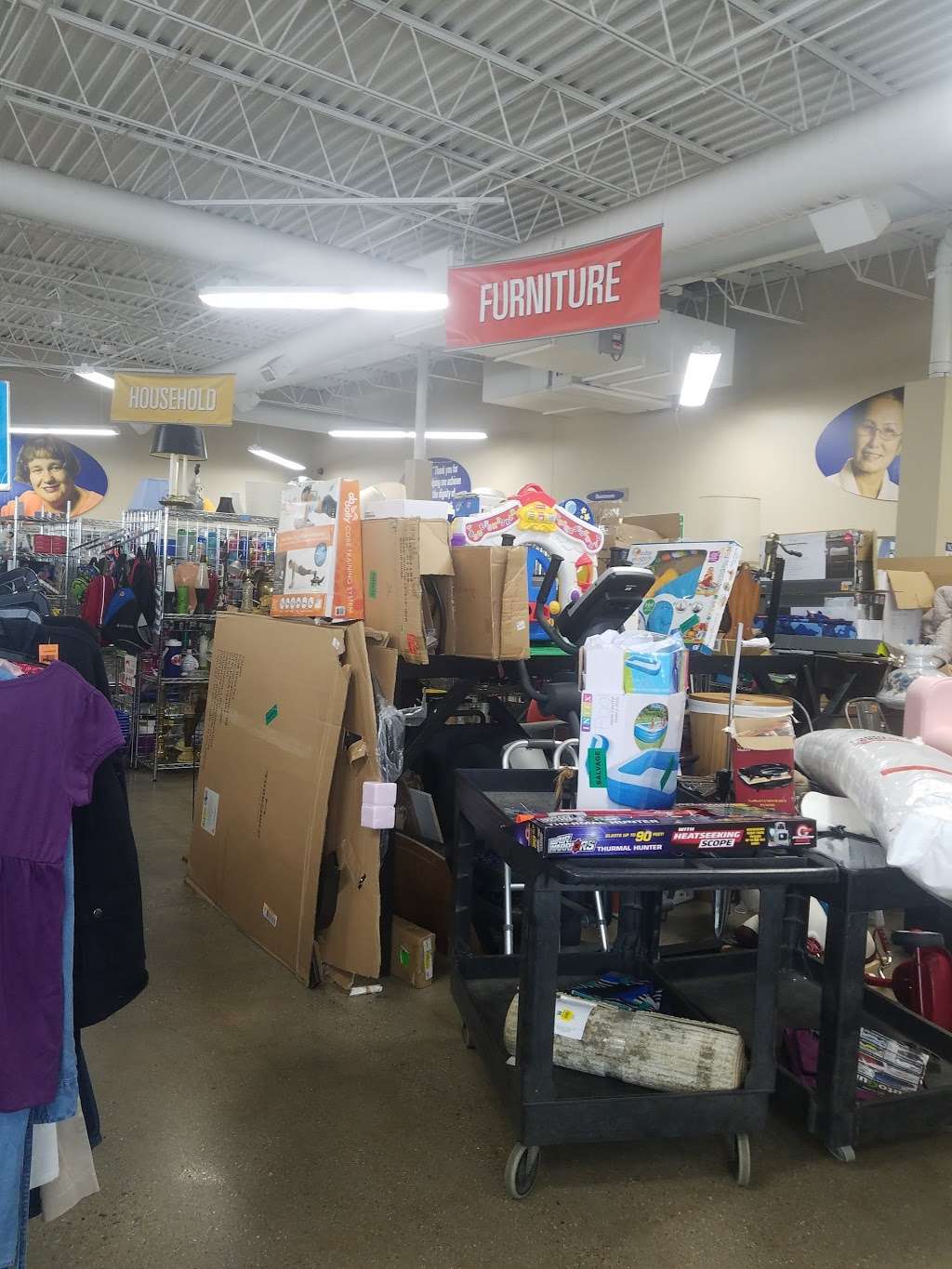 Goodwill Store & Donation Center | 2830 N Oakland Ave, Milwaukee, WI 53211, USA | Phone: (414) 962-3281