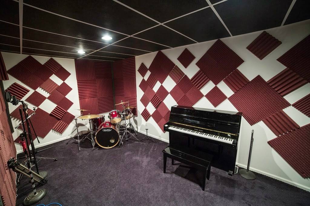 Atlanta Recording Studios Infectious Connections | 6499 Victory Dr SW, Atlanta, GA 30102, USA | Phone: (888) 770-7787