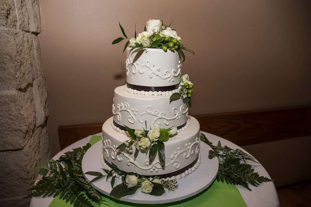 Pesche's Greenhouse, Floral Shop & Gift Barn in 4080 WI50, Lake Geneva, WI 53147, USA