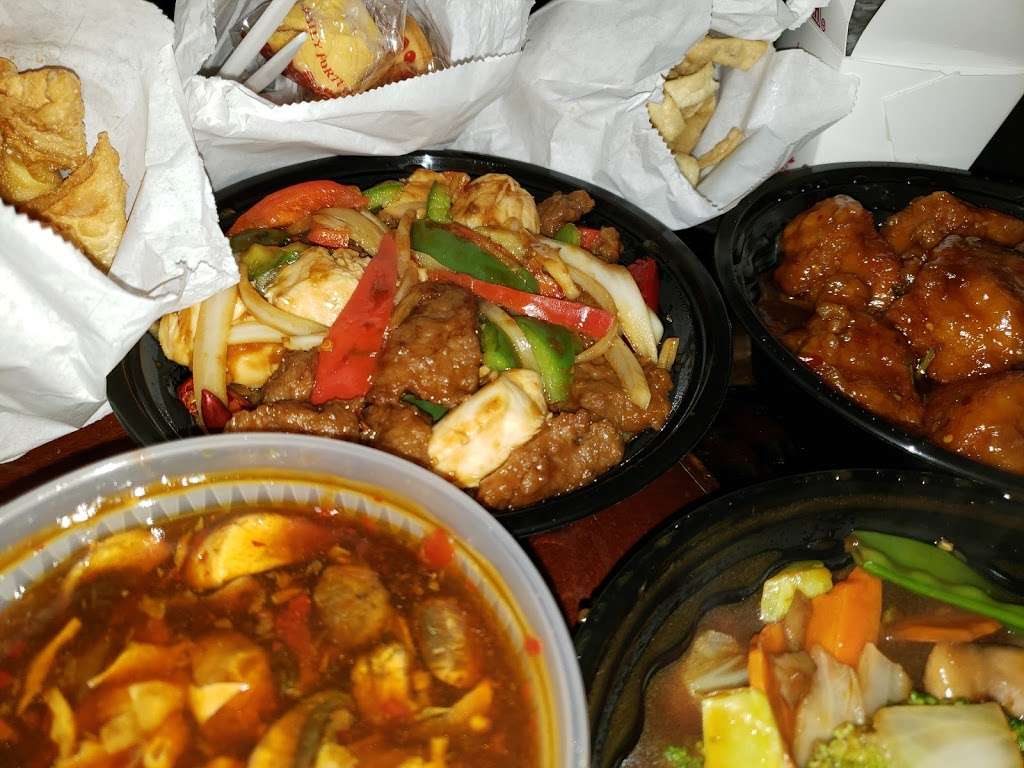 Hunan Village | 1402 N Loop 336 W, Conroe, TX 77304, USA | Phone: (936) 539-6811