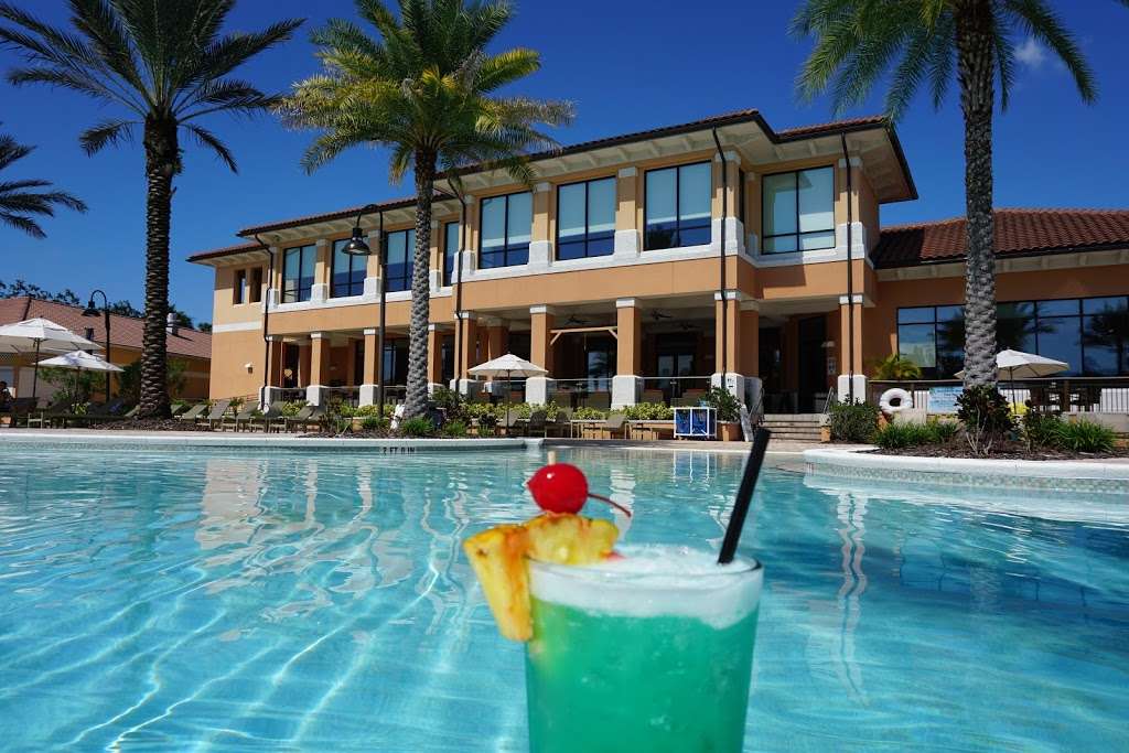 Regal Oaks Bar Grill 5780 Golden Hawk Way Kissimmee Fl 34746 Usa