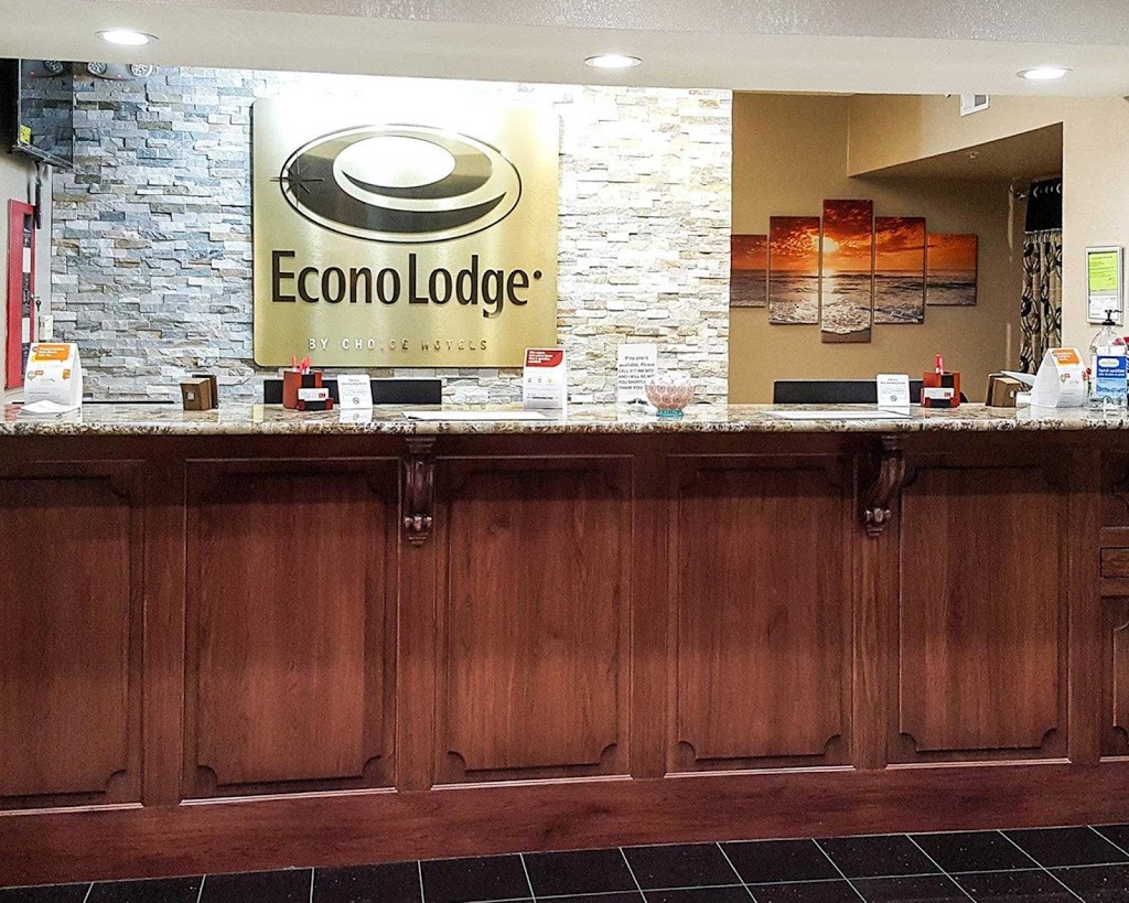 Econo Lodge | 68 East Rampart Road, Shelbyville, IN 46176, USA | Phone: (317) 398-0472