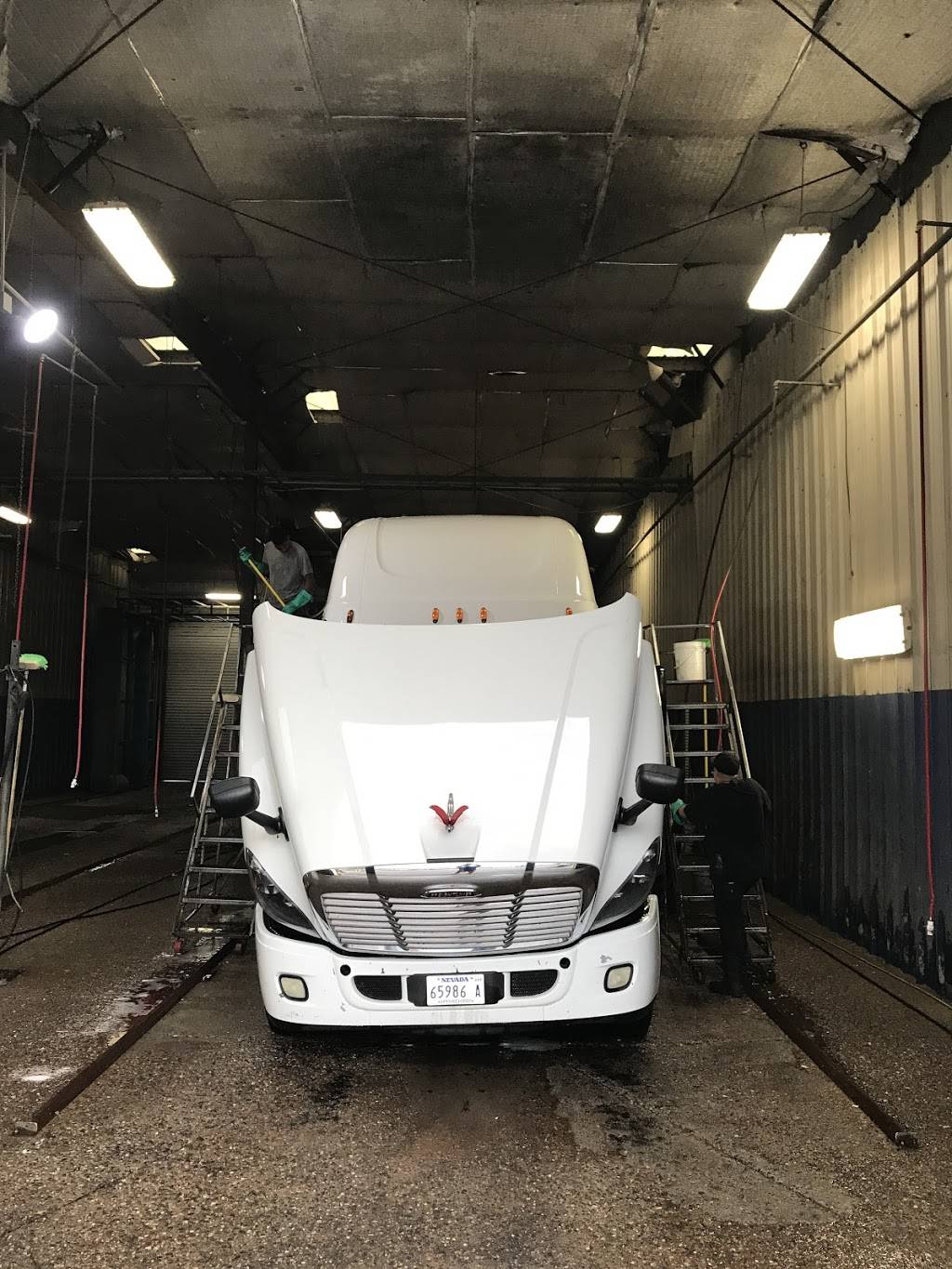 Corning Truck Wash | 9920 Avalon Rd NW # B, Albuquerque, NM 87121, USA | Phone: (505) 839-4141