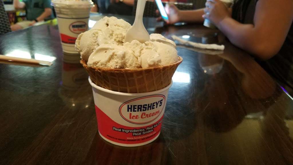 Hershey’s Ice Cream at Westgate | 7700 Westgate Blvd, Kissimmee, FL 34747, USA