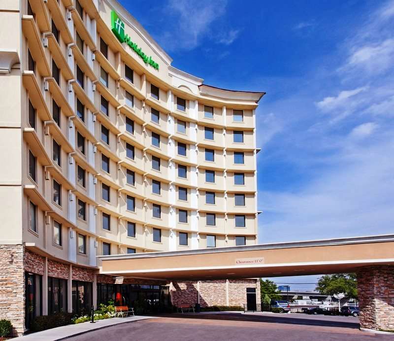 Holiday Inn Dallas Market Center | 4500 Harry Hines Blvd, Dallas, TX 75219, USA | Phone: (214) 219-3333