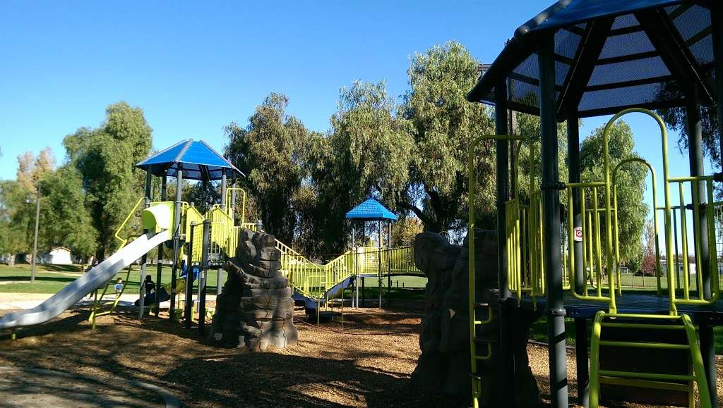 Hillview Park | 300 Atlantic Ave, Fairfield, CA 94533, USA | Phone: (707) 428-7428