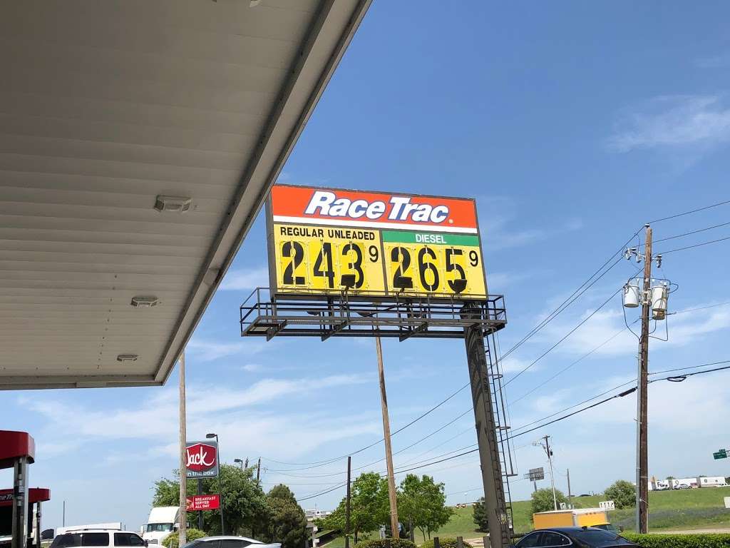 RaceTrac | 4010 S Belt Line Rd, Grand Prairie, TX 75052, USA | Phone: (972) 264-0026