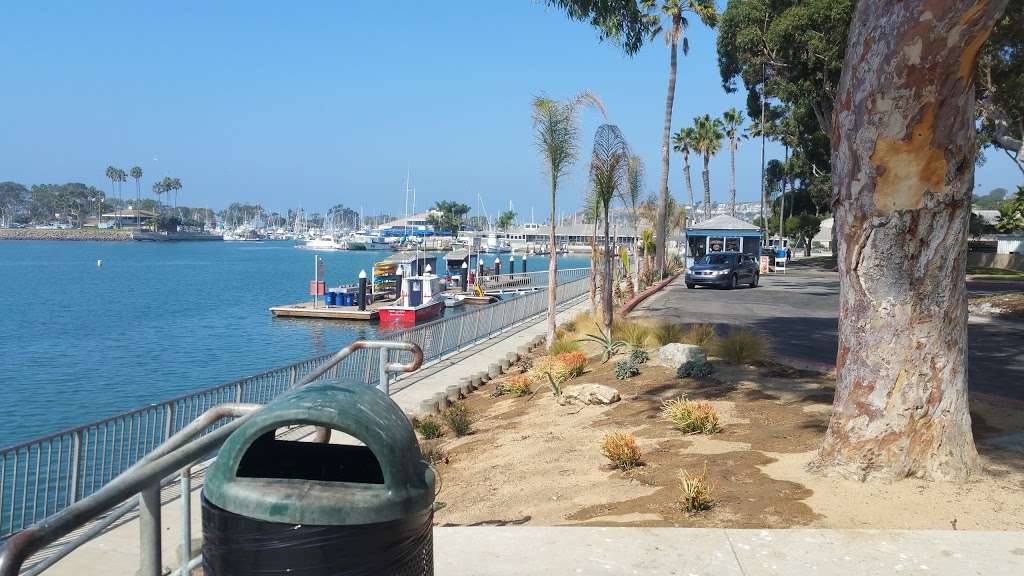 Dana Point Fuel Dock | 34661 Puerto Pl, Dana Point, CA 92629, USA | Phone: (949) 496-6113