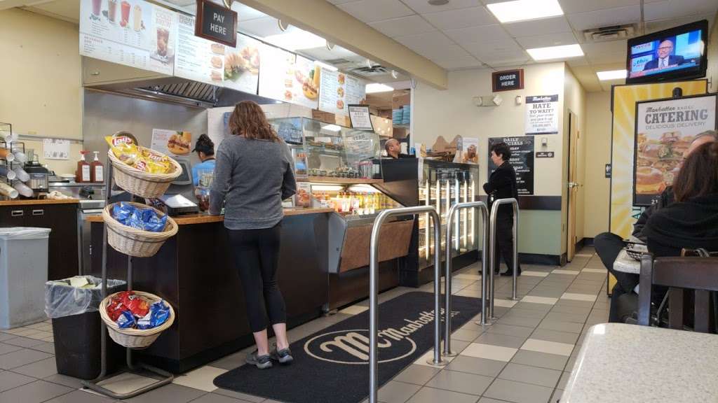 Manhattan Bagel | 477 E County Line Rd, Hatboro, PA 19040, USA | Phone: (215) 773-8232