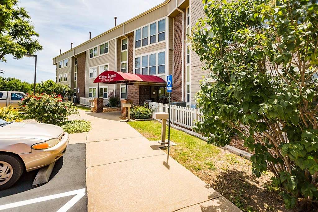 Clinton Manor Apartments | 1717 Gaines Dr, Clinton, MO 64735, USA | Phone: (660) 460-5599