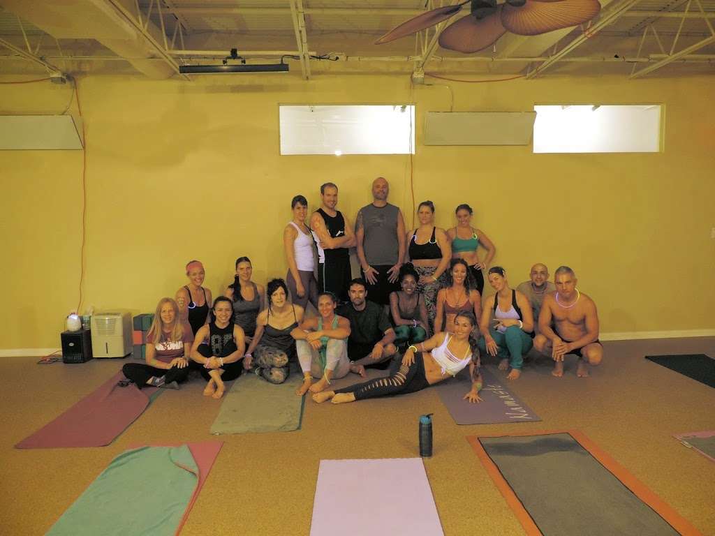 Hot Yoga near Deerfield Beach at Yoga Aura | 2910 N Federal Hwy, Boca Raton, FL 33431, USA | Phone: (561) 409-0811