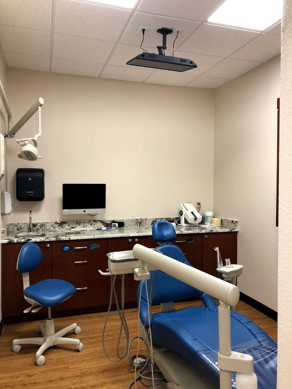 Royalteeth Family Dental | 938 Wurzbach Pkwy suite 107, San Antonio, TX 78231, USA | Phone: (210) 610-7772