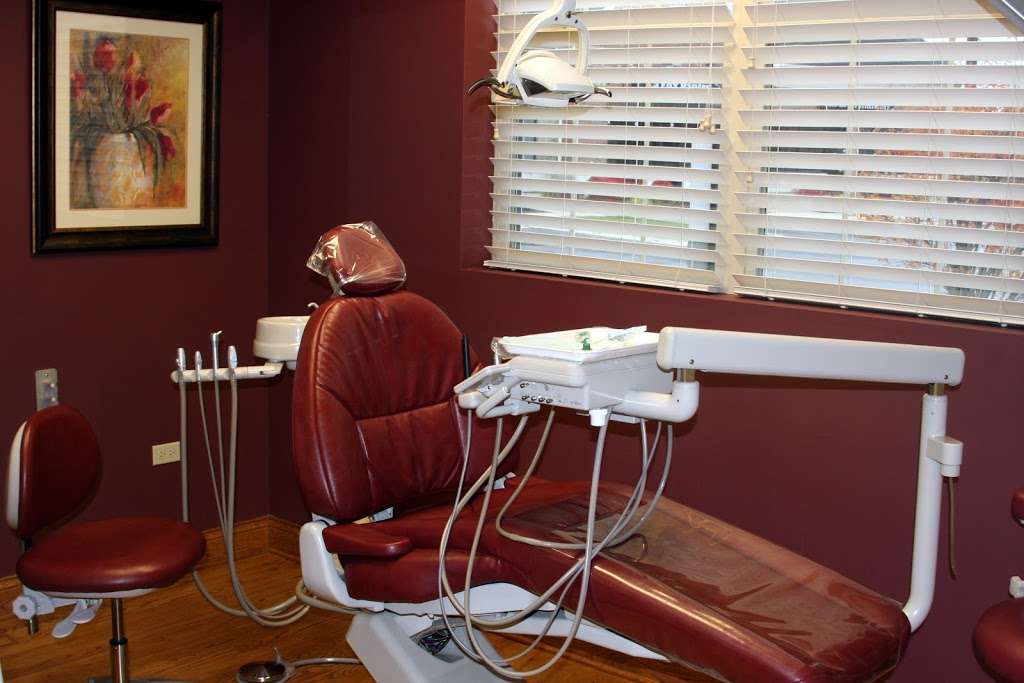 Family Dental Care of Campton Hills | 40W177 Campton Crossings Dr, St. Charles, IL 60175, USA | Phone: (630) 443-5000