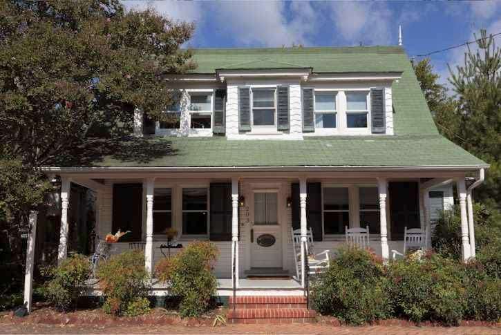 Snuggery Bed & Breakfast | 203 Cherry St, St Michaels, MD 21663, USA | Phone: (410) 745-2800