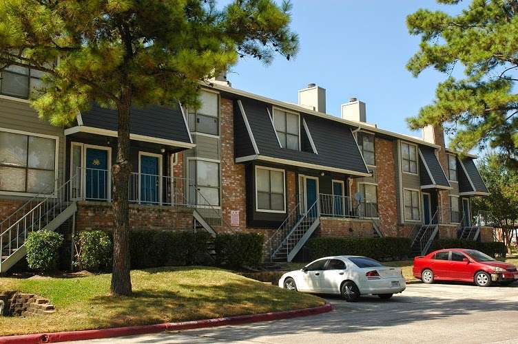 Bellaria Townhomes | 2218 Place Rebecca Ln, Houston, TX 77090, USA | Phone: (281) 537-1277