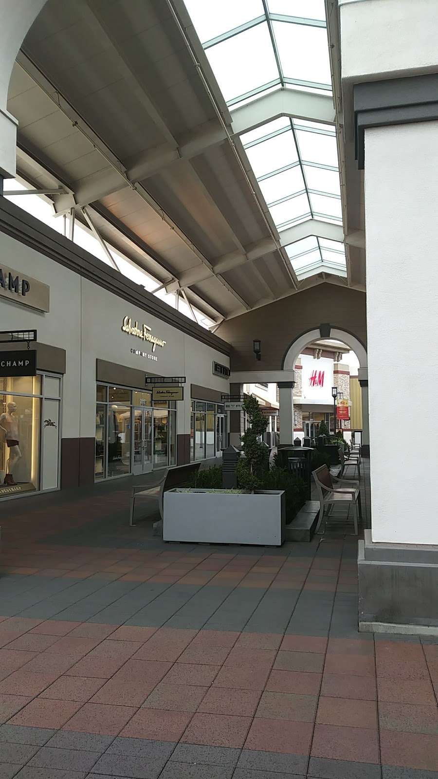 Levis Outlet Store at San Francico Premium Outlets | 3210 Livermore Outlets Dr, Livermore, CA 94551, USA | Phone: (925) 455-1681