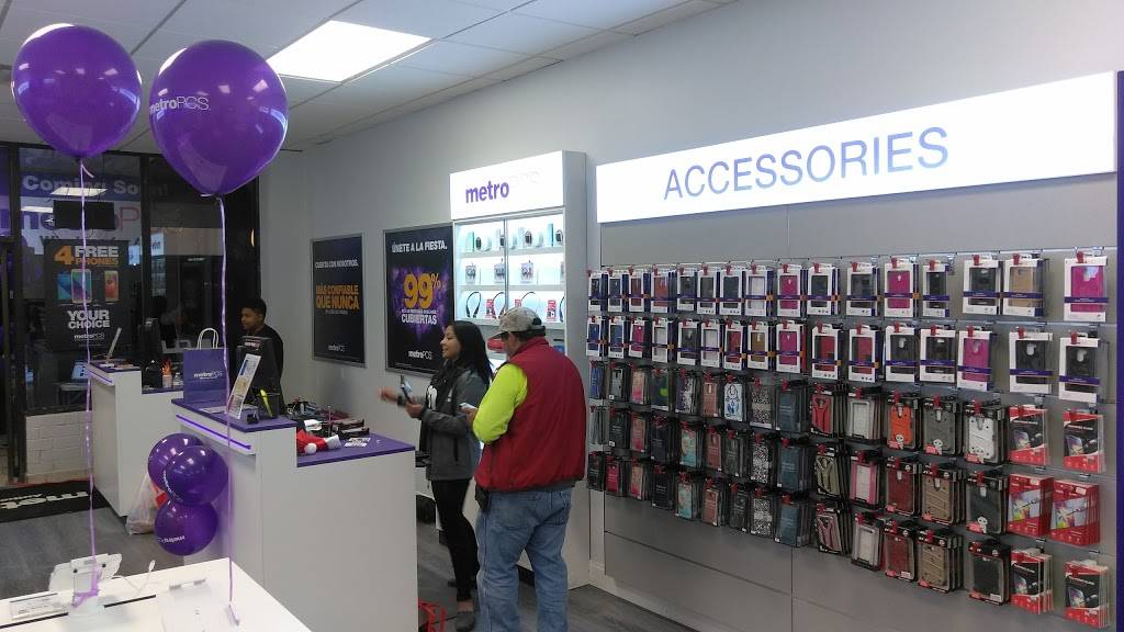 Metro by T-Mobile | 421 Chapanoke Rd Ste 167, Raleigh, NC 27603, USA | Phone: (984) 200-4025