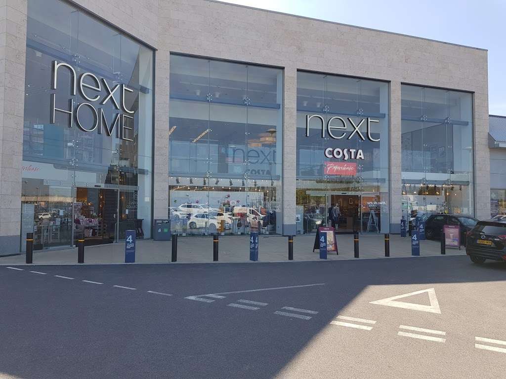 County Oak Retail Park | Metcalf Way, Crawley RH11 7XN, UK