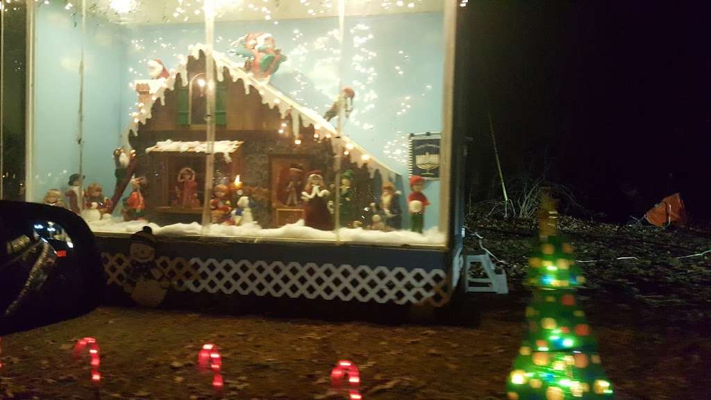 Christmas lights Drive Through | 2263 Vermont Ave, Toms River, NJ 08755, USA