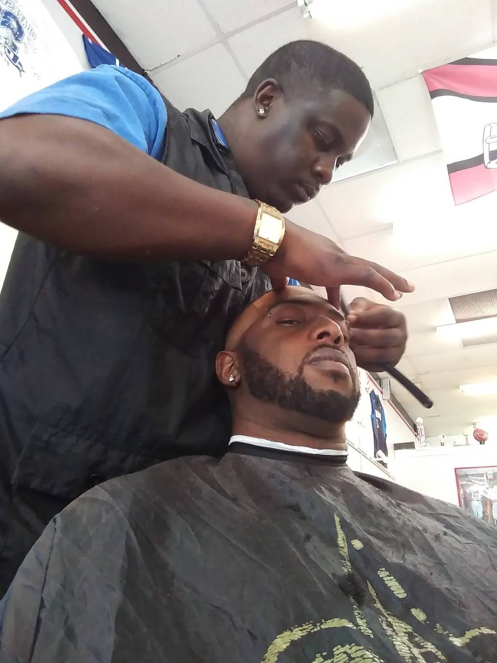 Clipper Talk Barber Shop | 1104 S 1st St, Garland, TX 75040, USA | Phone: (214) 881-1321