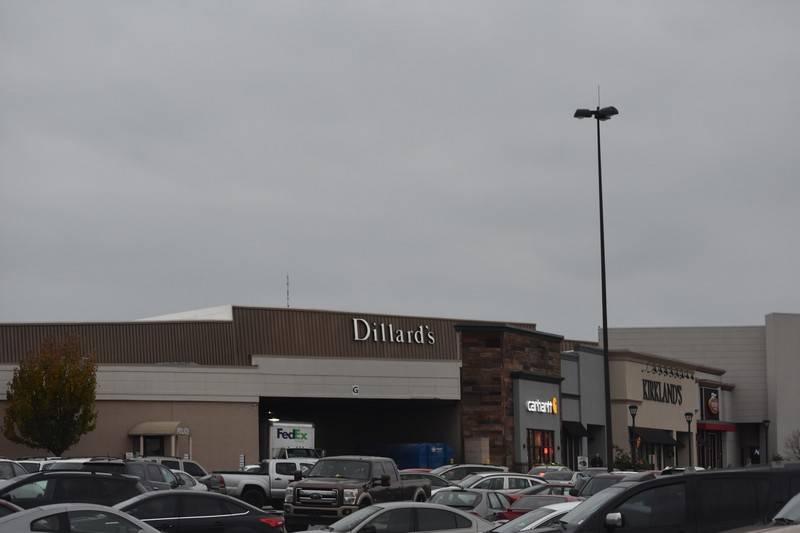 Dillards | 18805 East 39th St S, Independence, MO 64057 | Phone: (816) 795-1818