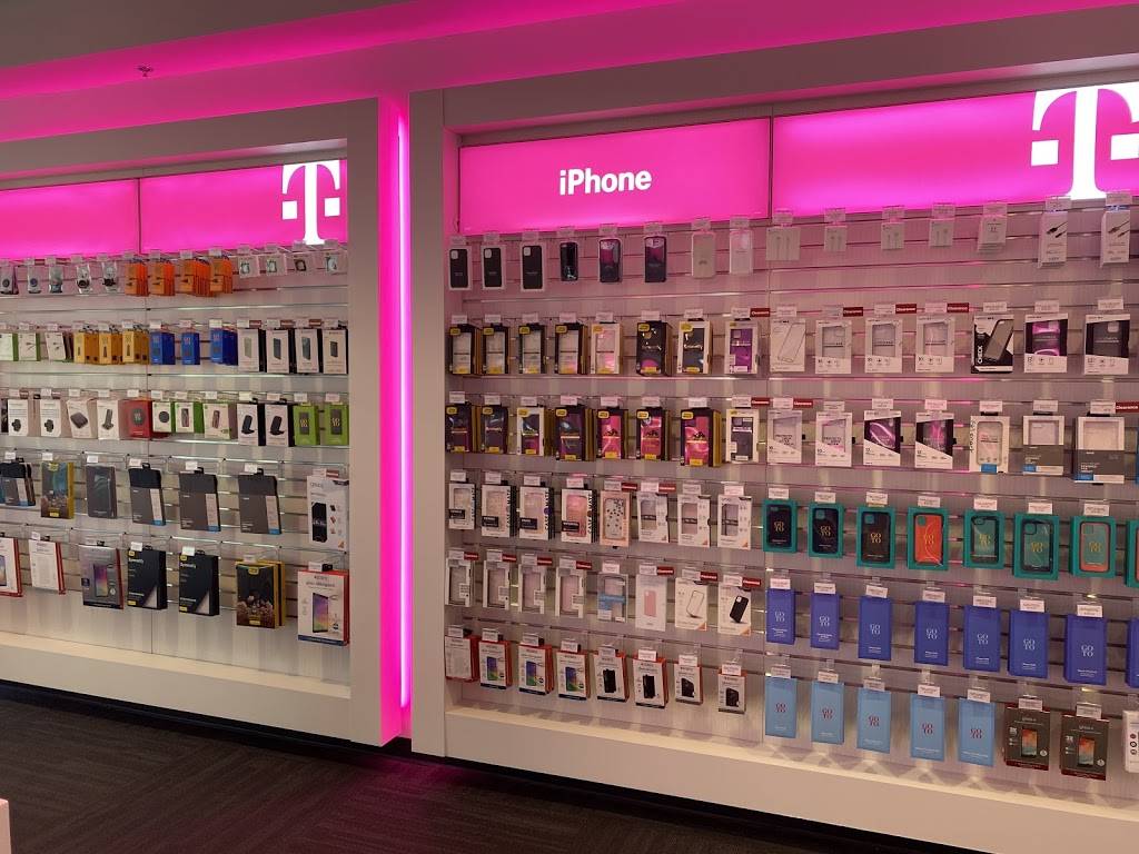 T-Mobile | 890 N 54th St Ste A1, Chandler, AZ 85226, USA | Phone: (480) 753-5757