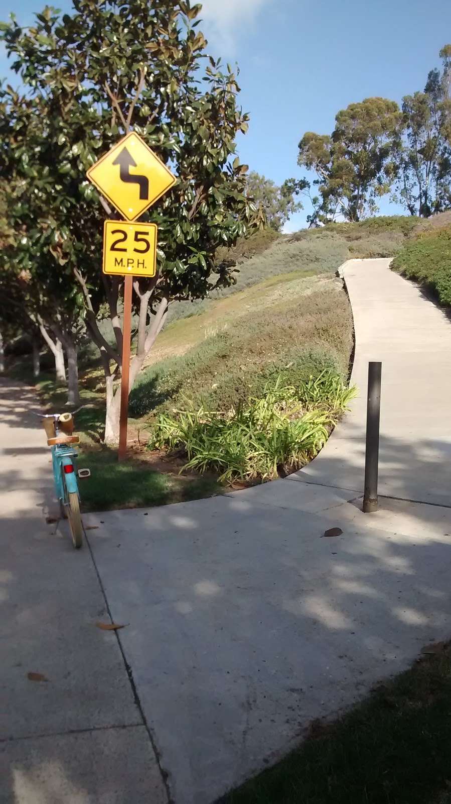 Cool Park & Trail | Avenida De La Plata, Oceanside, CA 92056, USA