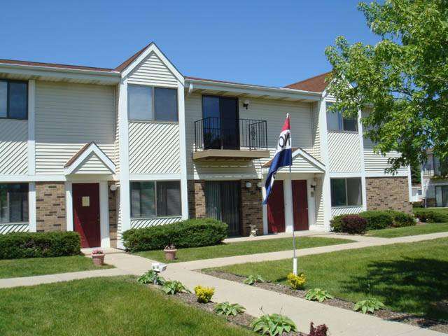 Ryan Green Apartments | 9506 S Ryan Green Ct, Franklin, WI 53132 | Phone: (414) 939-0436