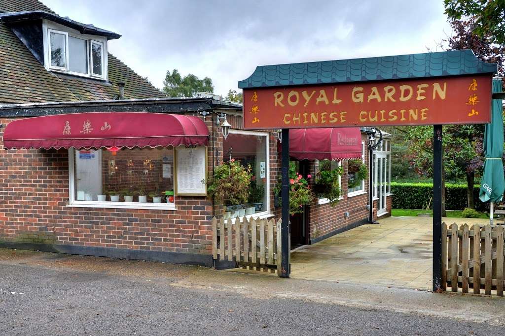 Royal Garden Restaurant & Karaoke Bar | Shirley Hills Road, Croydon CR0 5HQ, UK | Phone: 020 8654 0170