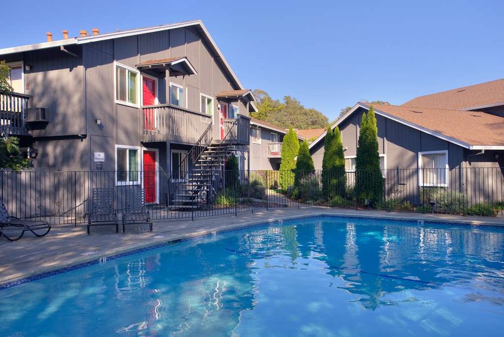 Spring Lake Apartment Homes | 3732 Ahl Park Ct, Santa Rosa, CA 95405, USA | Phone: (707) 668-7011