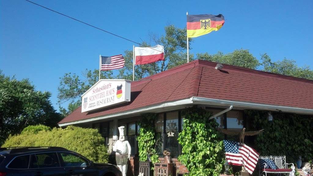 Sebastians Schnitzelhaus | 43 Fort Dix St, Wrightstown, NJ 08562 | Phone: (609) 724-9609