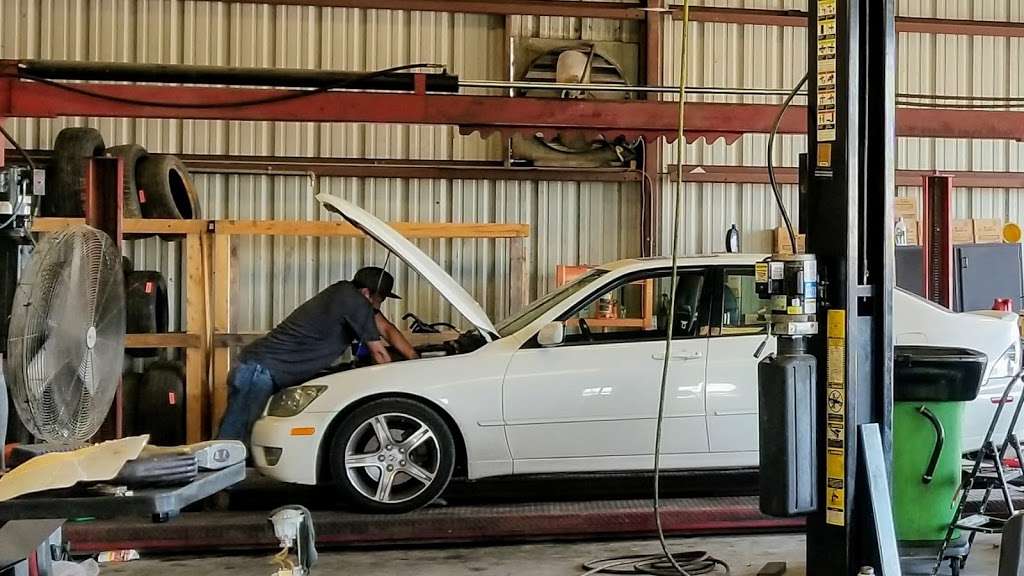 Gonzalez Automotive Services | 107 Edalyn St, Kirby, TX 78219, USA | Phone: (210) 618-8192