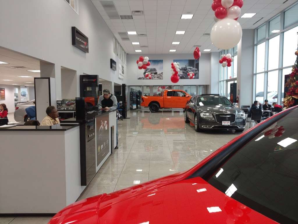 Clear Lake Chrysler Jeep Dodge RAM | 15711 Gulf Fwy, Webster, TX 77598, USA | Phone: (281) 481-1000