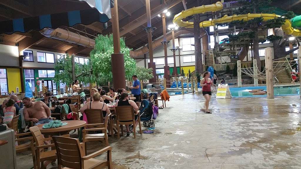 Timber Ridge Lodge & Waterpark | 7020 Grand Geneva Way, Lake Geneva, WI 53147, USA | Phone: (262) 249-3400