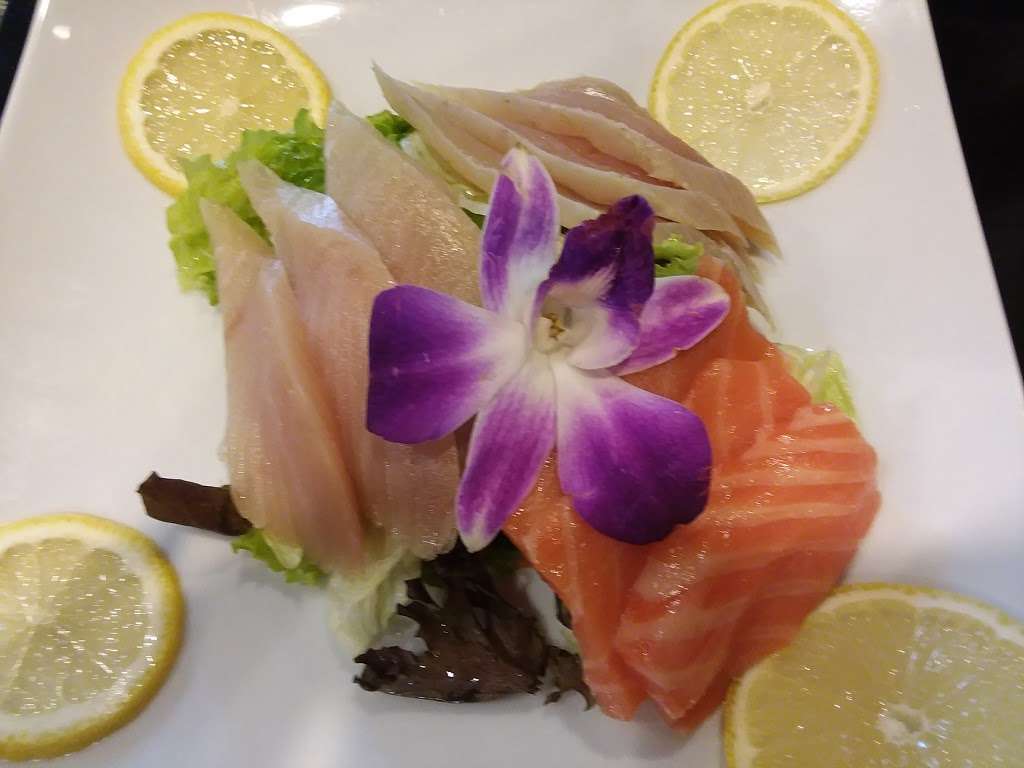 Ika Sushi & Grill | 2322 Proctor Valley Rd, Chula Vista, CA 91914, USA | Phone: (619) 941-2133