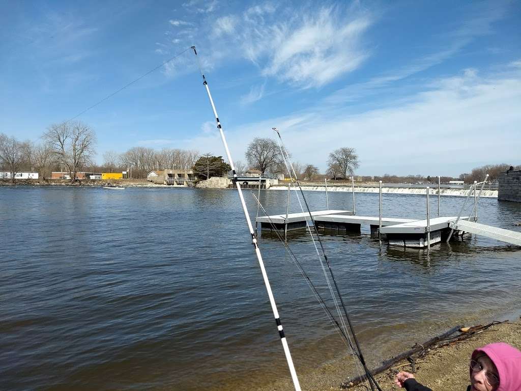 McHenry Dam State Park | McHenry Dam Road, McHenry, IL 60051, USA | Phone: (815) 385-1624