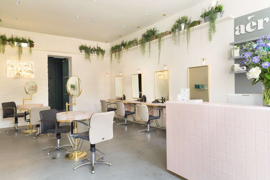 aer blow dry bar | 172 Old Brompton Rd, Kensington, London SW5 0BA, UK | Phone: 020 7244 9499