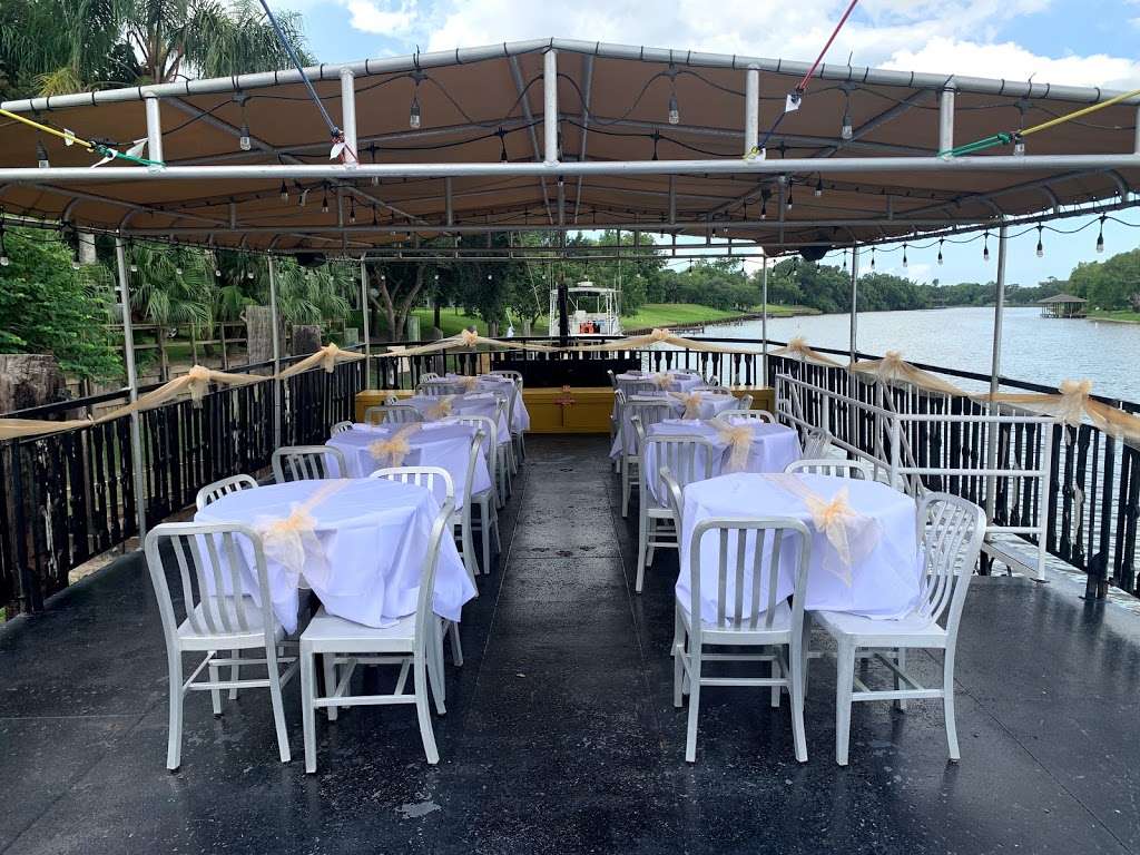 Didos Restaurant Yellowstone Paddlewheeler | 2922 County Rd 519, Brazoria, TX 77422, USA | Phone: (979) 964-3167