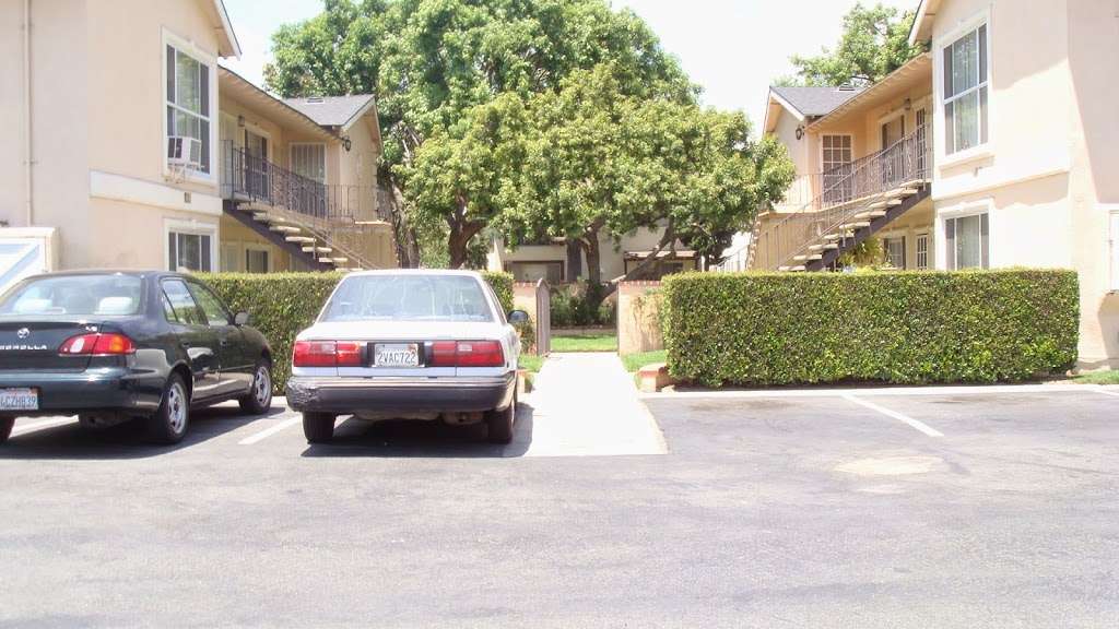 Peppertree Apartments | 2308 E Santa Fe Ave # 1, Fullerton, CA 92831 | Phone: (714) 738-5009